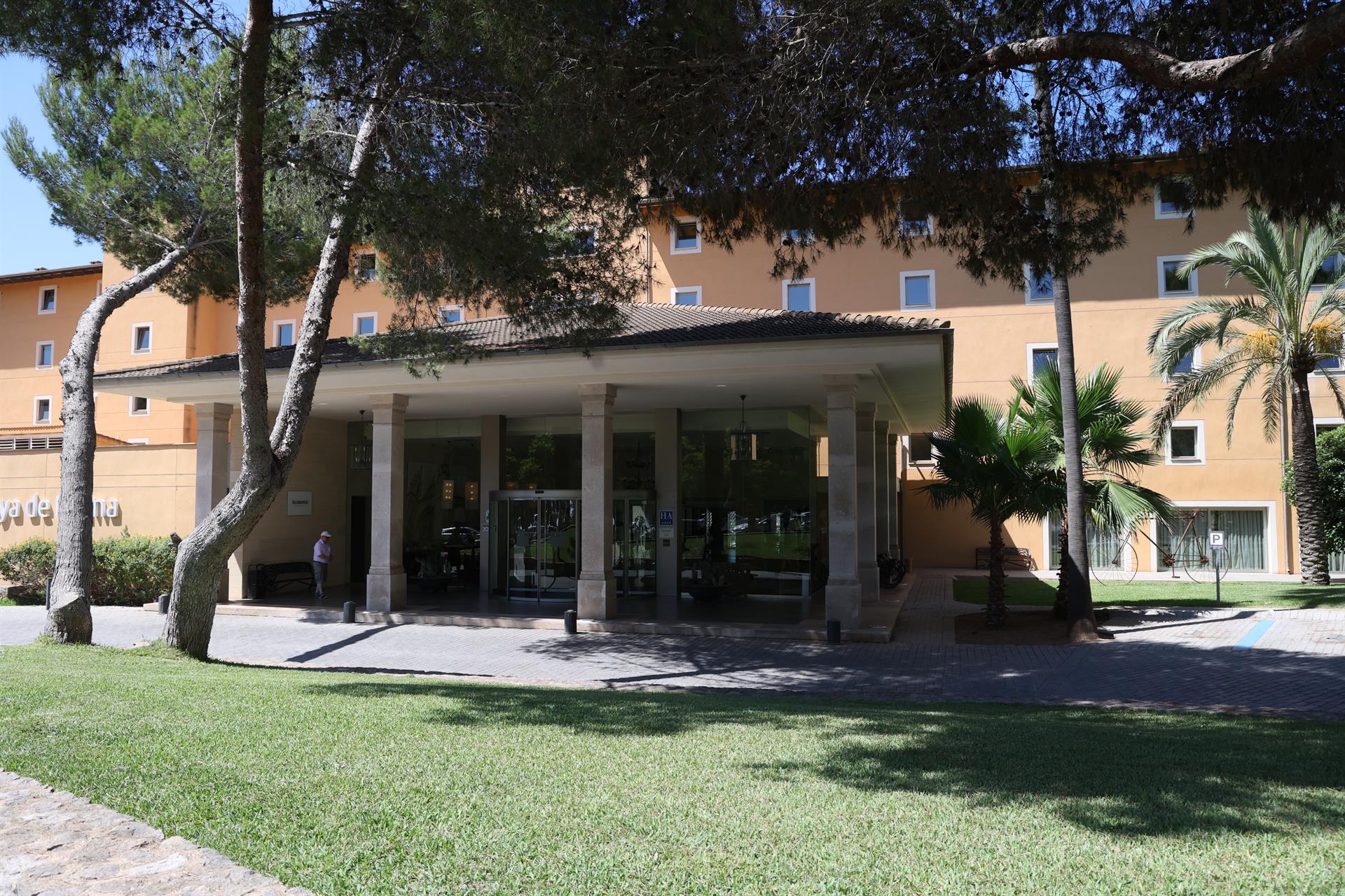 Fachada del hotel donde seis turistas presuntamente han violado a una joven, a 14 de julio de 2023, en Palma de Mallorca, Mallorca, Baleares (España). - Isaac Buj - Europa Press