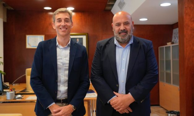 El alcalde de Palma se reúne con el CEO del RCD Mallorca para tratar el estado de la remodelación de Son Moix