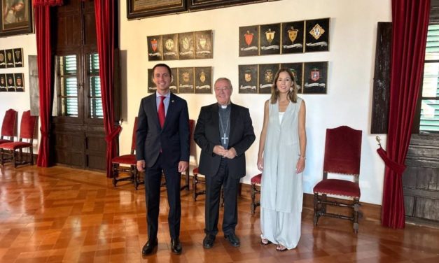 El Consell se reúne con el Obispado de Mallorca para tratar la Comisión Mixta y “proteger el patrimonio cultural”