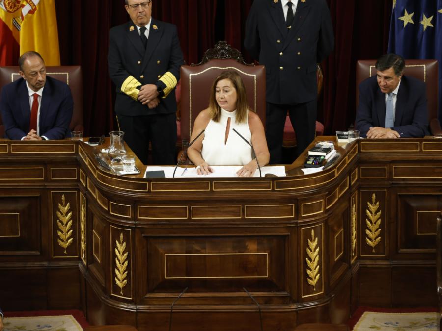La presidenta del Congreso, Francina Armengol durante la sesión constitutiva de la XV Legislatura en el Congreso de los Diputados, a 17 de agosto de 2023, en Madrid (España).