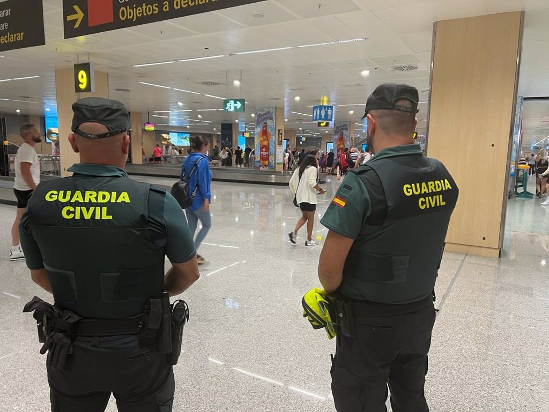 La Guardia Civil en el aeropuerto.