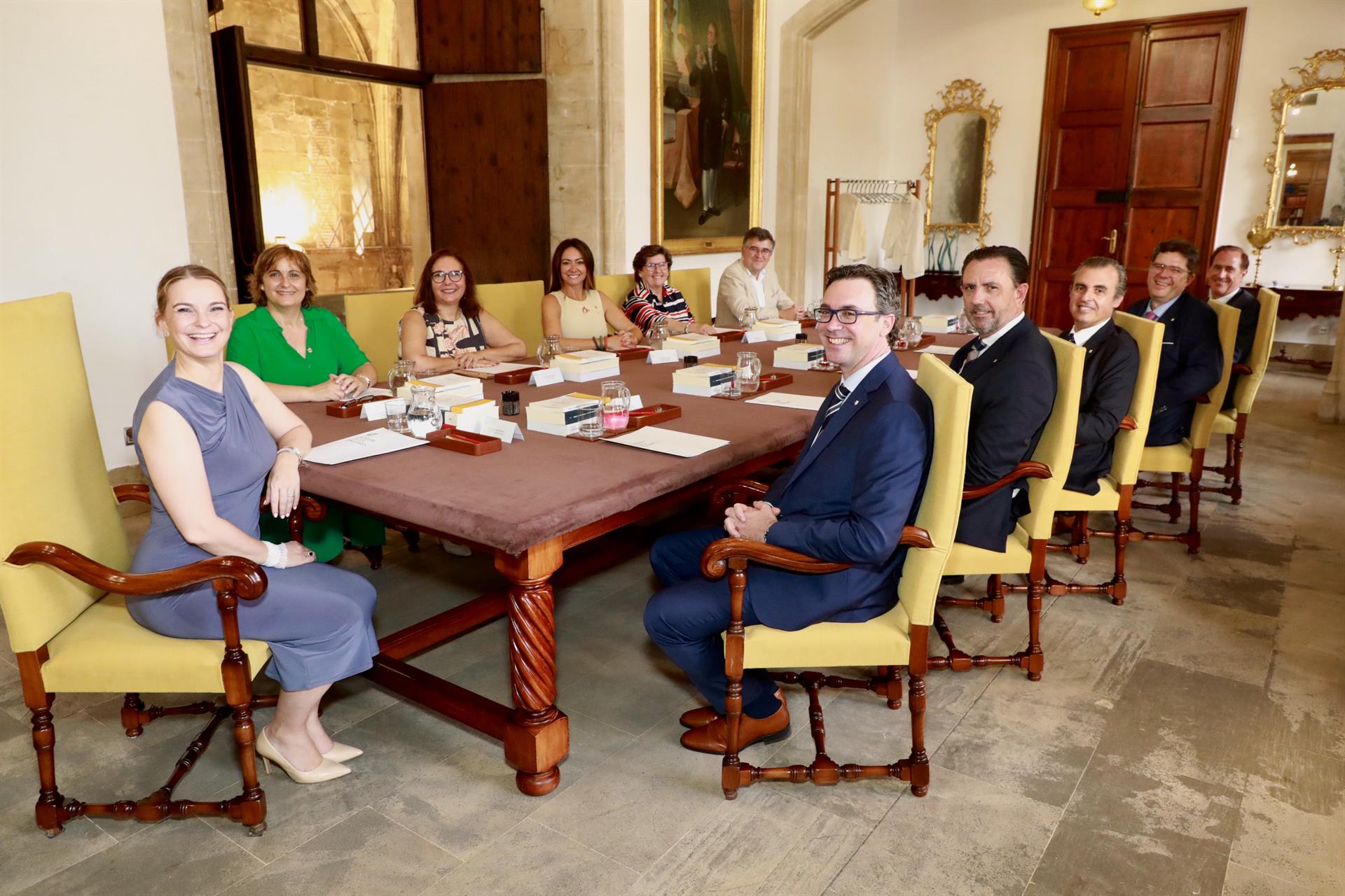 El Govern autoriza el gasto plurianual de nuevos conciertos educativos por valor de 1.352 millones de euros - CAIB - Archivo