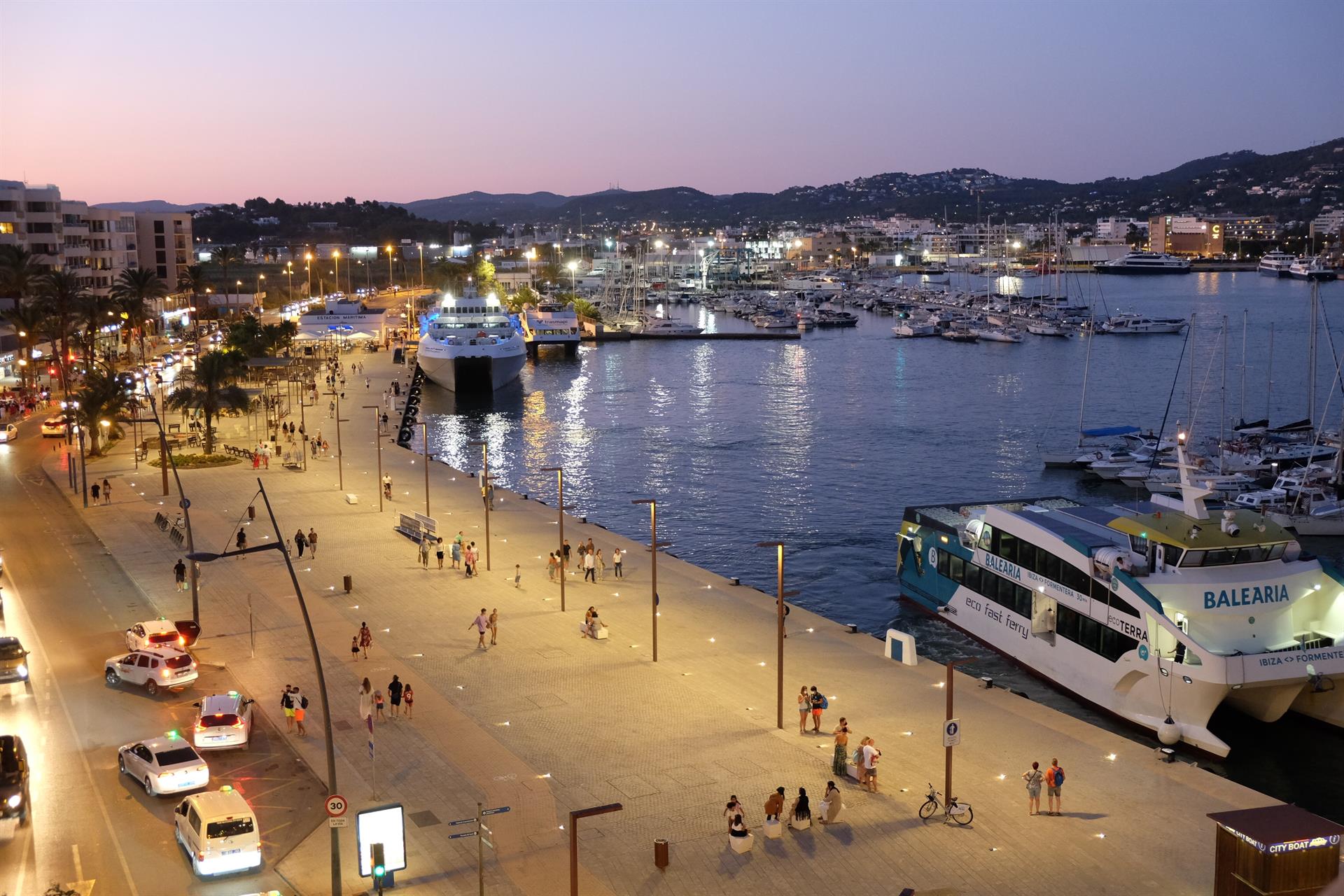 Los puertos de Baleares reciben 1,2 millones de cruceristas hasta julio, un 68,7% más frente a 2022
