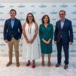 La consellera de Salud, Manuela García, y el director general del Servicio de Salud, Javier Ureña, presentan a la nueva directora gerente de Son Espases, Cristina Granados - CAIB - Archivo