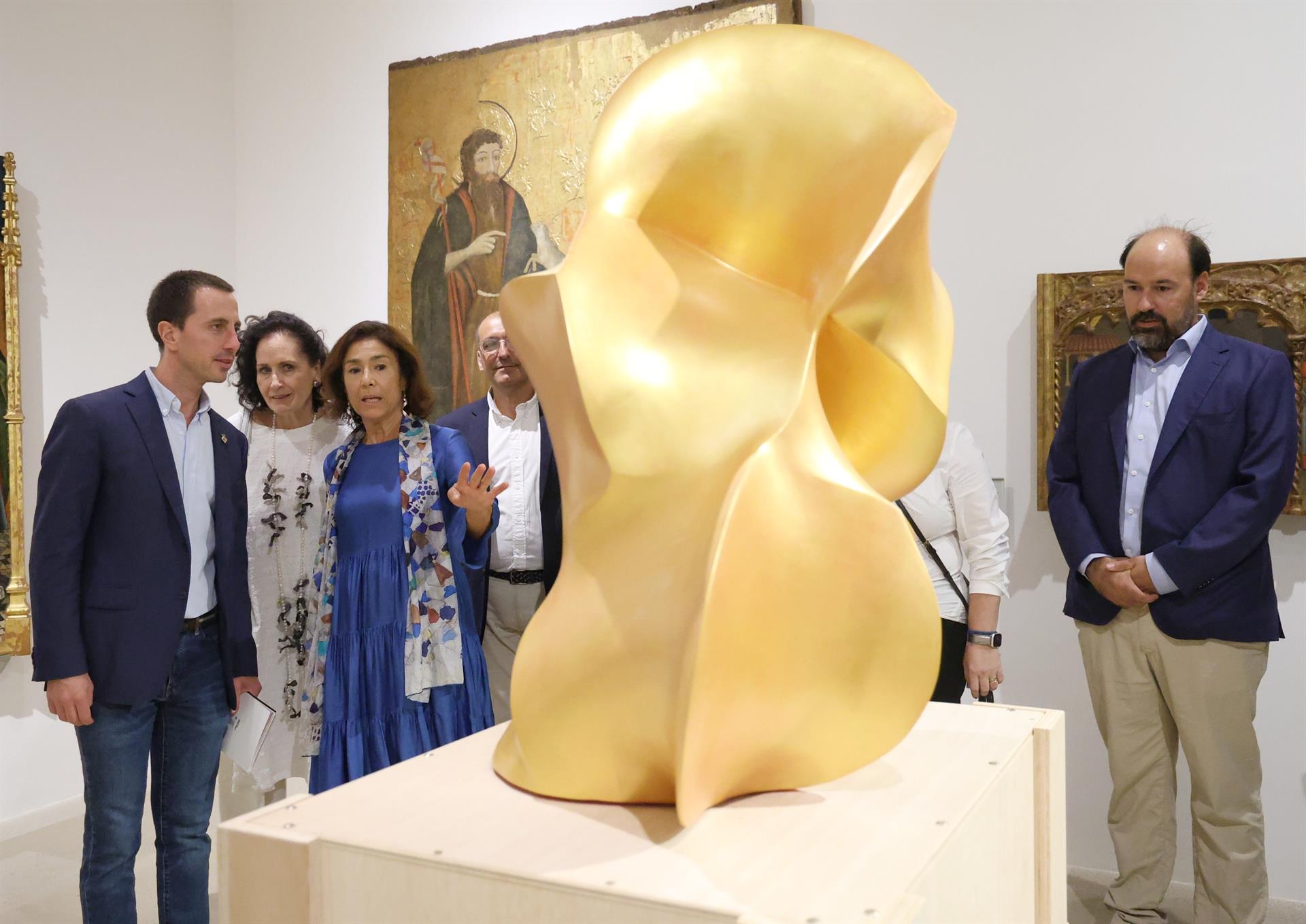 El presidente del Consell, Llorenç Galmés, visita la escultura ‘Sense Títol', de Joan Cortés, en el Museo de Mallorca - CONSELL DE MALLORCA