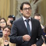 El portavoz del Grupo Parlamentario Socialista, Iago Negueruela durante una sesión de control en el Parlament balear.