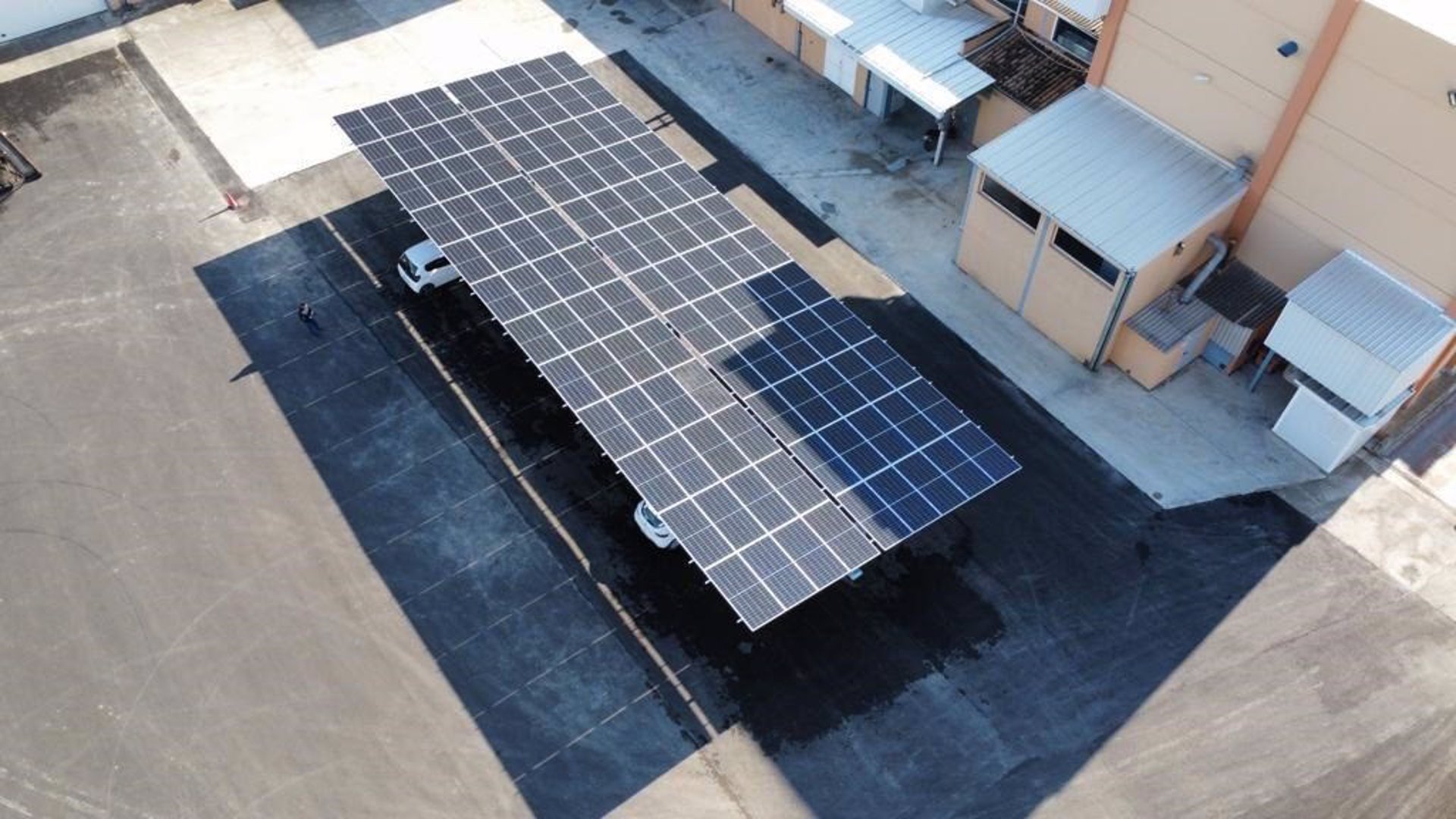 Planta fotovoltaica de autocosumo. - ENDESA