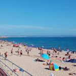 Bañistas en una playa de Palma en un día soleado. - EUROPA PRESS - Archivo