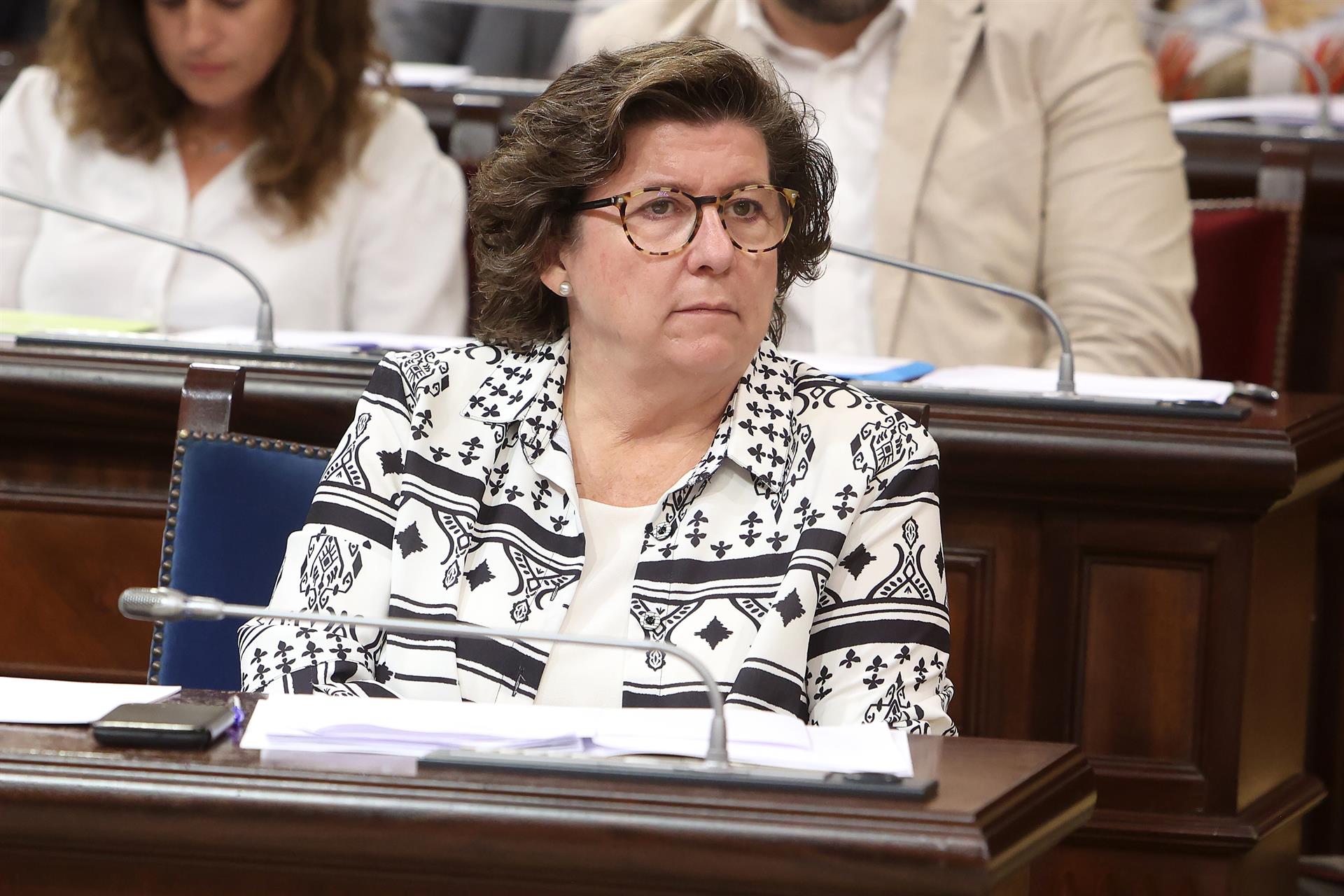 La consellera de Familias y Asuntos Sociales, Catalina Cirer, durante una sesión del Parlament, a 12 de septiembre de 2023. - Isaac Buj - Europa Press