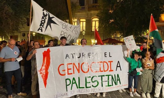 Cerca de 400 personas se vuelven a concentrar en Palma al grito de “Viva Palestina libre”