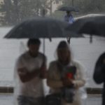 Cataluña y Baleares estarán este domingo en alerta por lluvias potencialmente fuertes durante la madrugada. - Rober Solsona - Europa Press