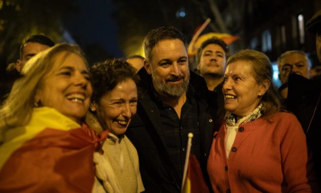 Vox invita a protestar en Ferraz después de las manifesraciones del domingo