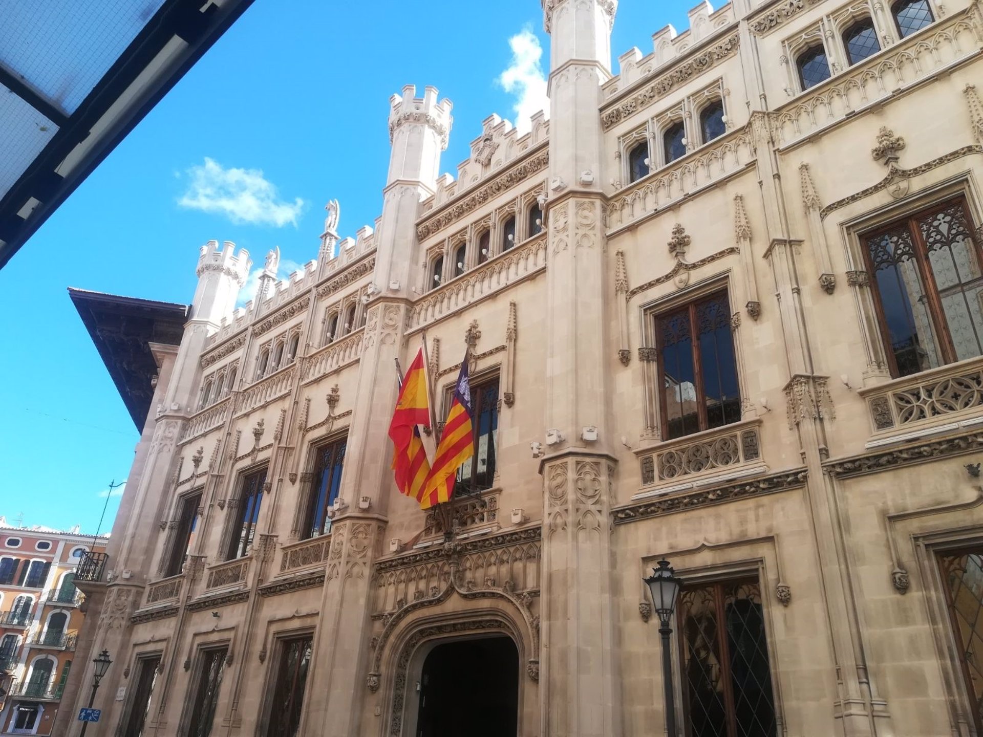Fachada del Consell de Mallorca, en la calle Palau Reial. - EUROPA PRESS - Archivo