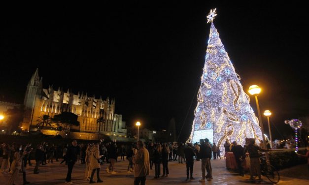 Tres espectáculos acompañan hoy el encendido de luces de Navidad en Palma