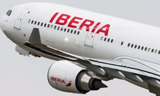 UGT y CCOO anuncian huelga en Iberia en Navidad y la compañía les tacha de “irresponsables”