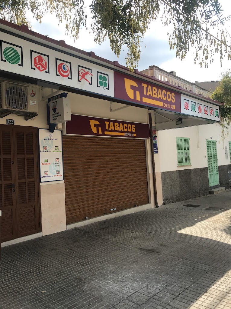 Estanco en la Carretera Militar de Palma.