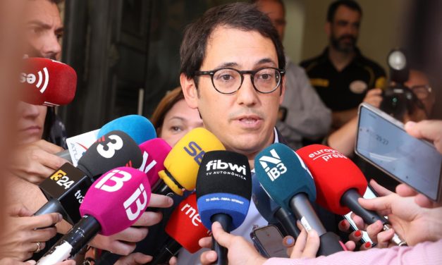 Negueruela acusa al PP de normalizar que en las institución un político llame a otro ‘hijo de puta’