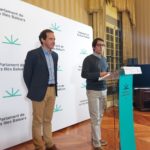 El portavoz parlamentario del PSIB-PSOE, Iago Negueruela, y el portavoz adjunto, Marc Pons, en rueda de prensa. - EUROPA PRESS