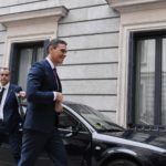 El presidente del Gobierno en funciones y candidato a la reelección, Pedro Sánchez, a su llegada a la primera sesión del debate de investidura como presidente de Gobierno, en el Congreso de los Diputados, a 15 de noviembre de 2023, en Madrid (Es - Fernando Sánchez - Europa Press - Archivo