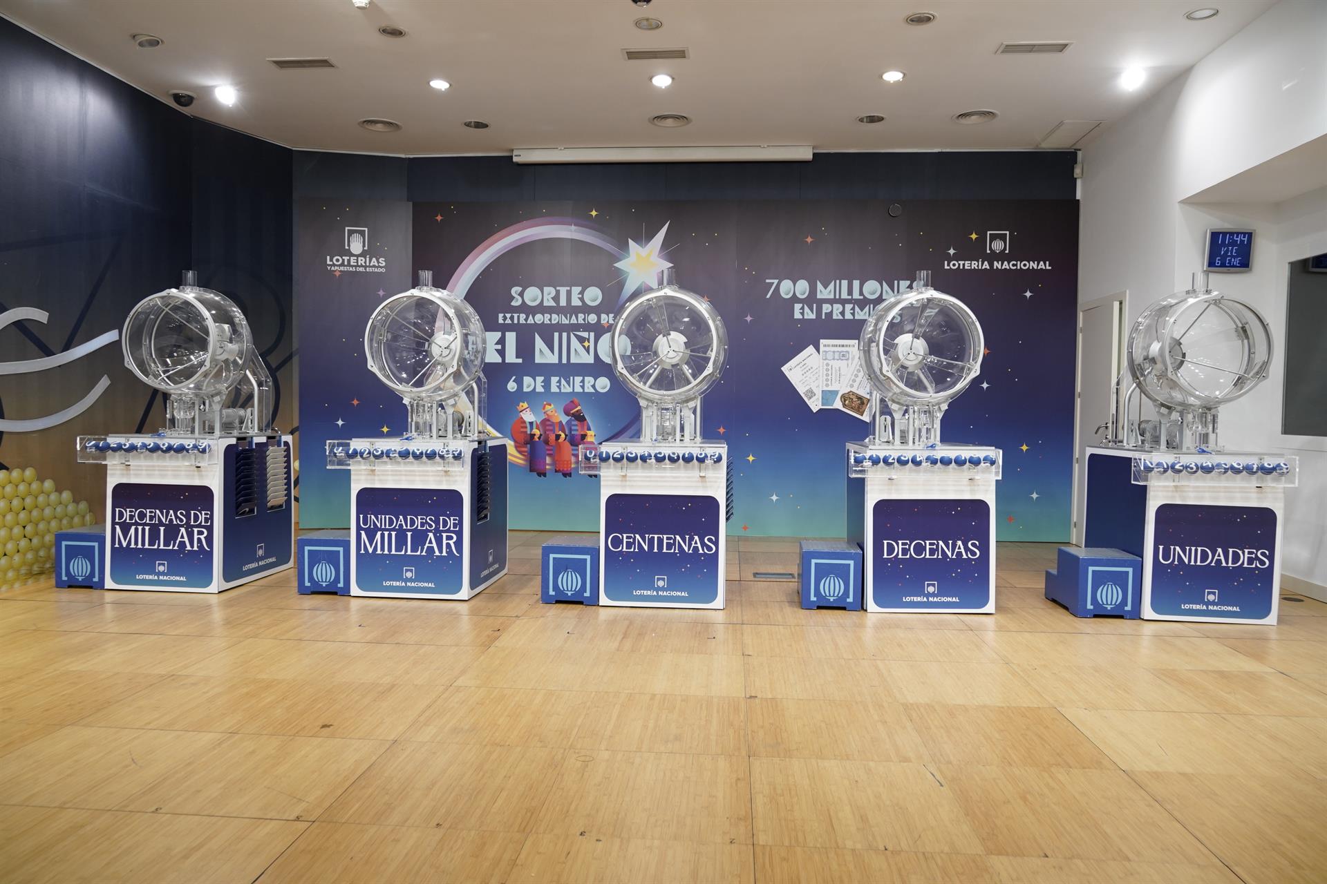 Los bombos antes de la celebración del Sorteo Extraordinario del Niño, a 6 de enero de 2023, en Madrid (España). - SELAE - Europa Press - Archivo