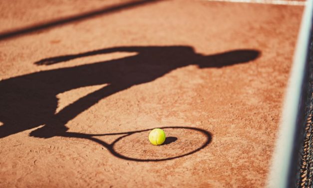 Piden 14 años de cárcel a un entrenador de tenis por agredir sexualmente a una alumna, menor de edad, en Palma