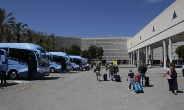 Los aeropuertos de Baleares cierran 2023 con 44 millones de pasajeros