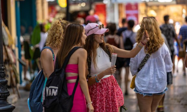 La llegada de turistas internacionales a Baleares asciendió un 29% en noviembre con 266 millones de gasto