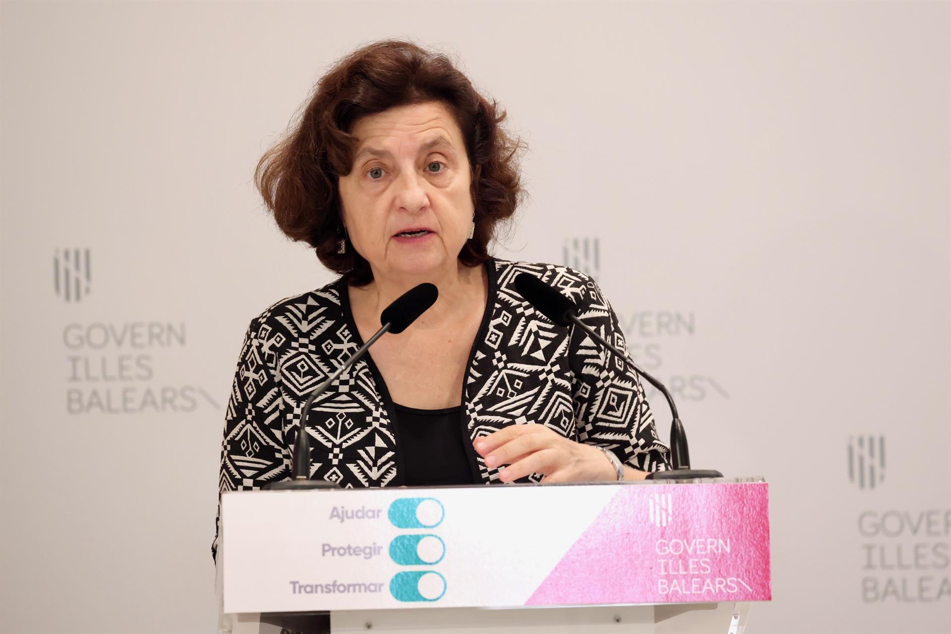 La exconsellera de Asuntos Sociales y Deportes, Fina Santiago. - CAIB - Archivo