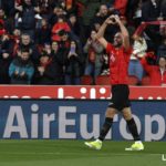Vedat Muriqi tras marcarle al Rayo Vallecano.