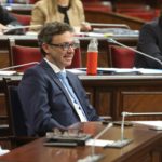 El portavoz del Govern y conseller de Economía, Hacienda e Innovación, Toni Costa, durante una sesión plenaria en el Parlament balear - Isaac Buj - Europa Press - Archivo