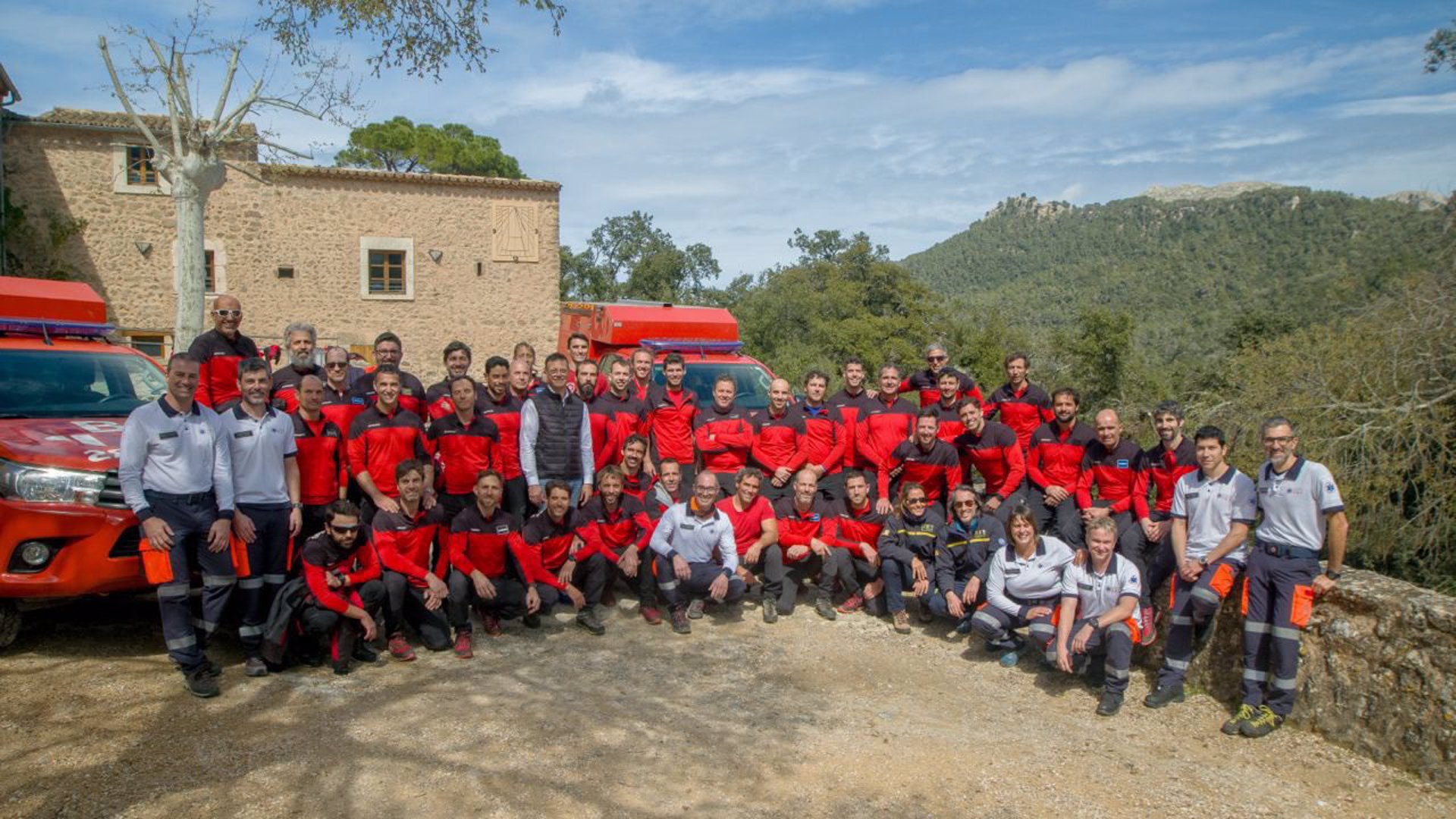 Bomberos de Mallorca que han participado en la jornada de formación en el Santuario de Lluc. - CONSELL DE MALLORCA