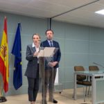El conseller de Empresa, Ocupación y Energía, Alejandro Sáenz de San Pedro, y la directora general de Empleo, Catalina Cabrer. - EUROPA PRESS