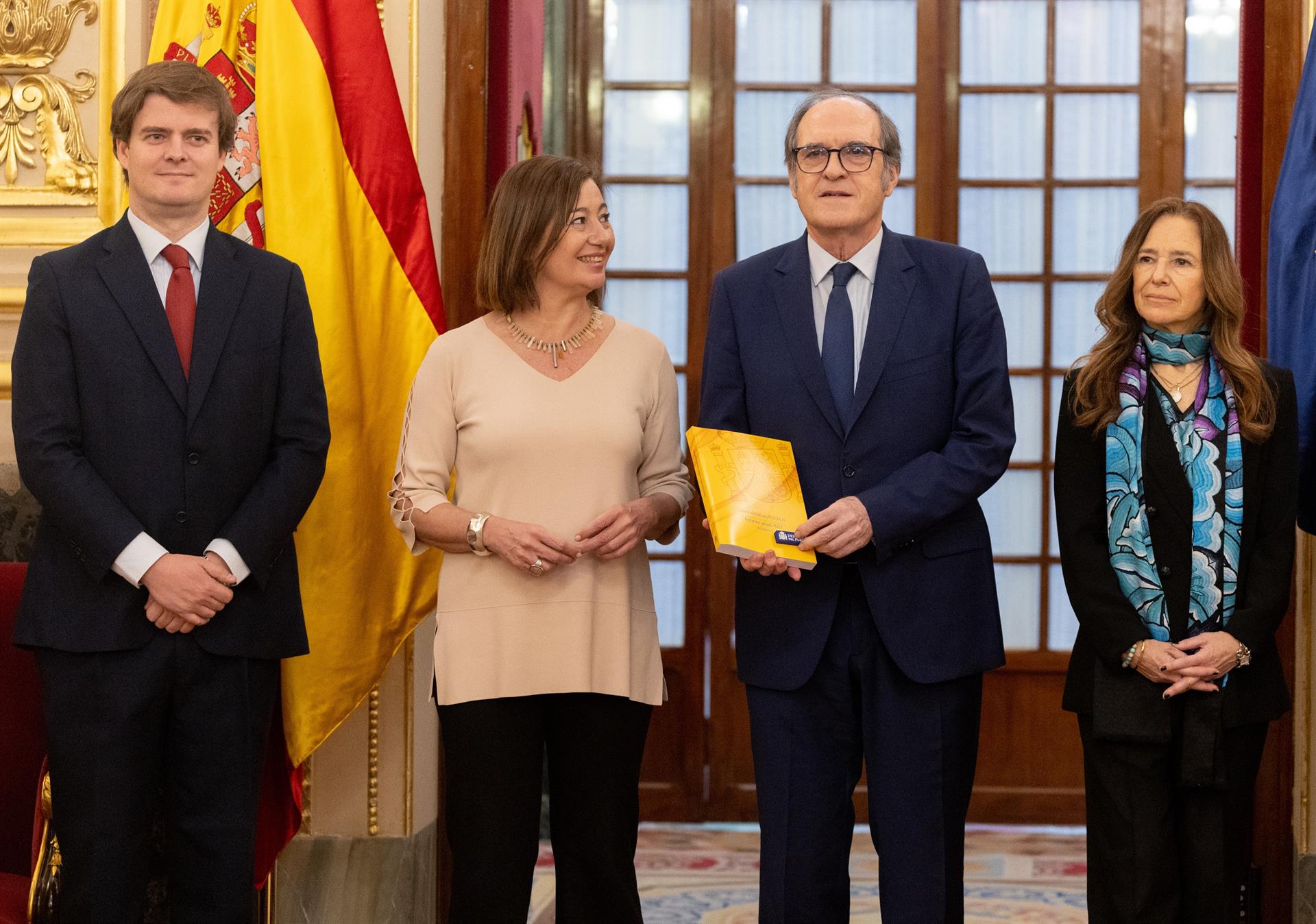 La presidenta del Congreso, Francina Armergol (2i) y el Defensor del Pueblo, Ángel Gabilondo (2d) - Eduardo Parra - Europa Press