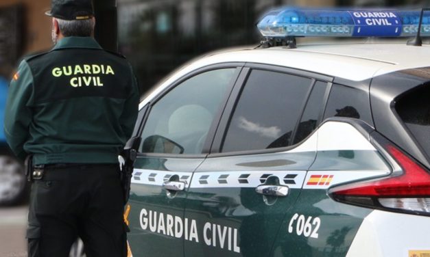 Dos personas vinculadas en la operación Jaque Mate se entregan a la Guardia Civil