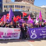 Los sindicatos UGT y CCOO se concentran en la plaza Olivar, en Palma, para reivindicar mejoras laborales por el Día de la Mujer. - EUROPA PRESS