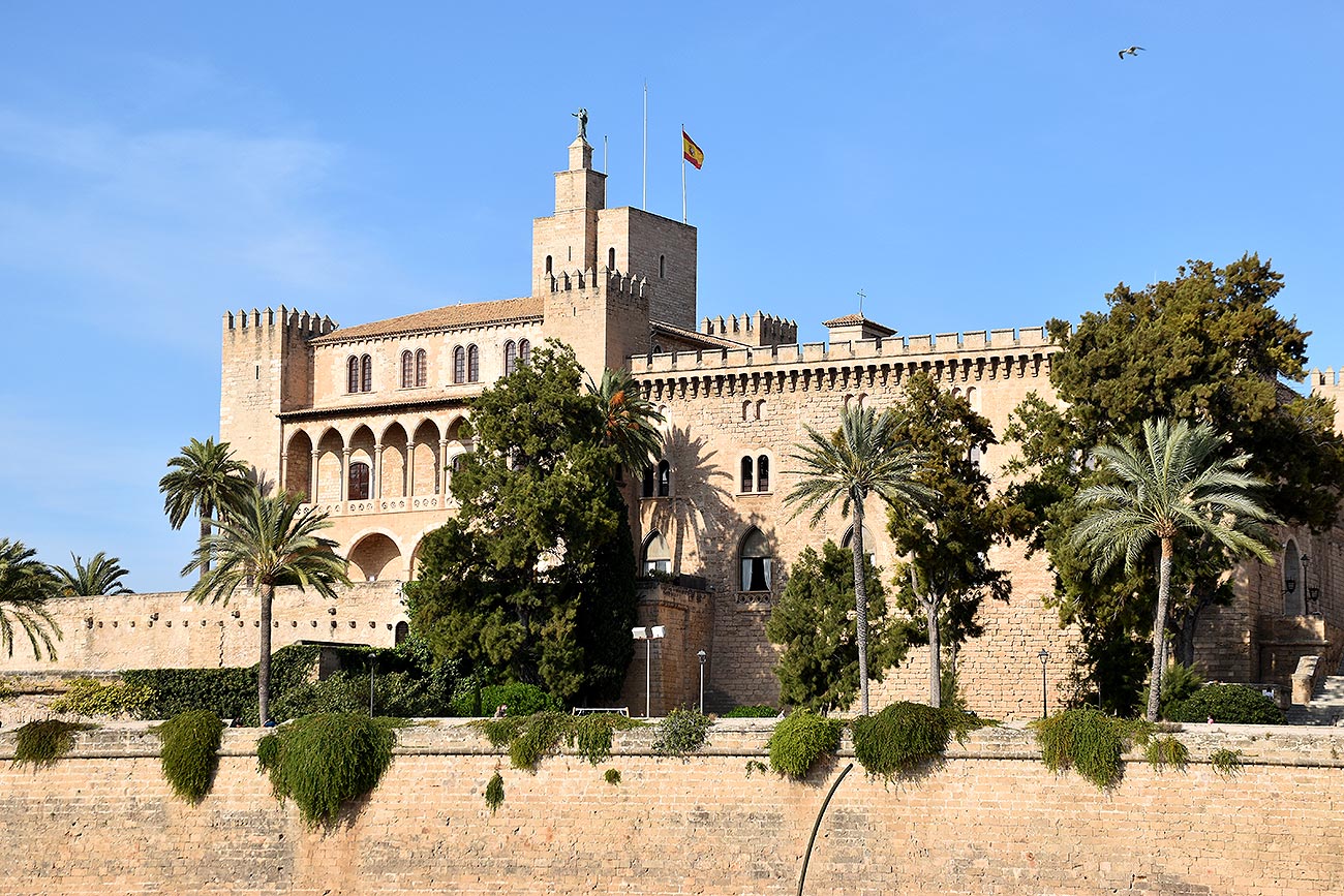 El Palacio de la Almudaina.