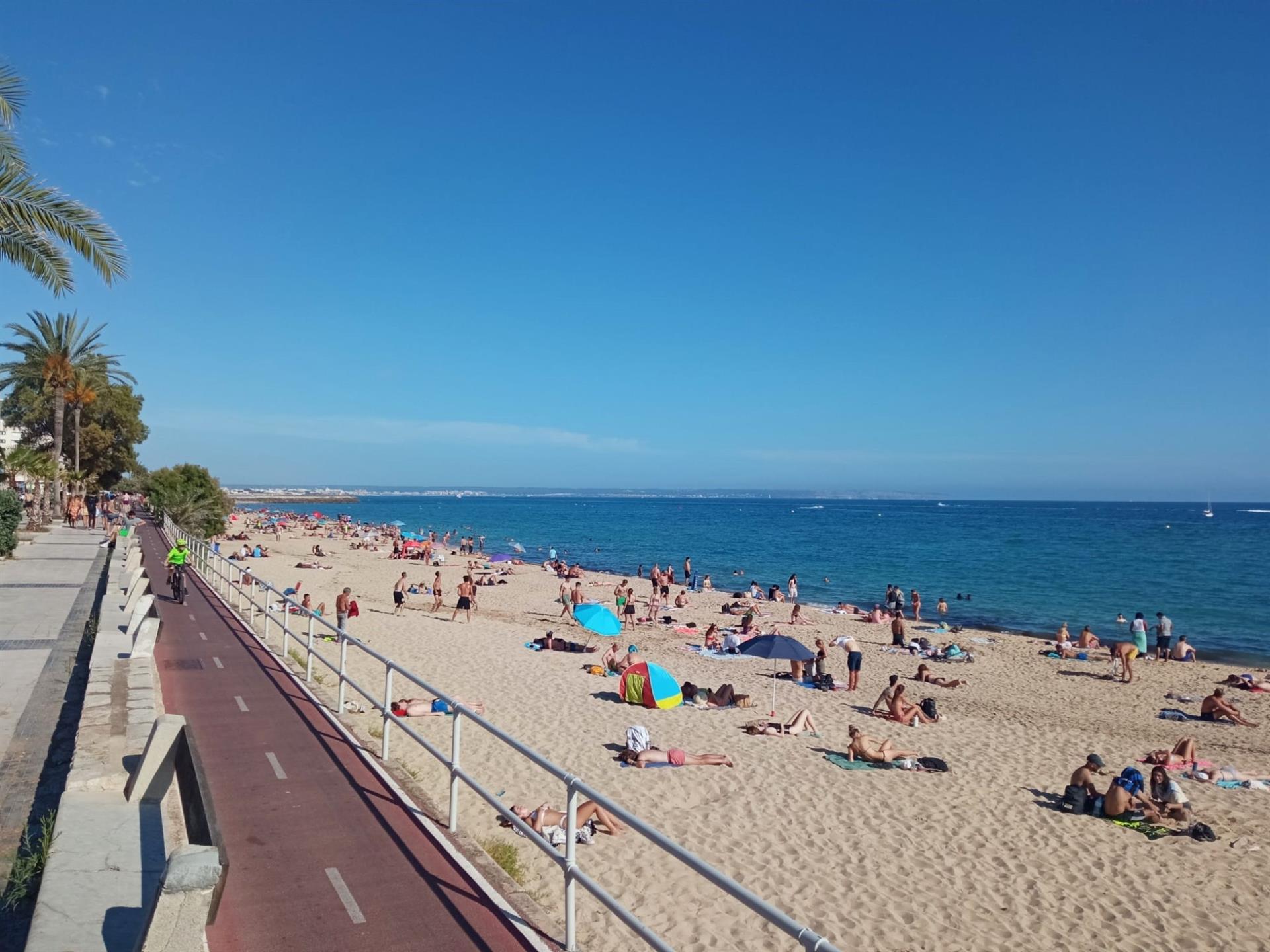 La llegada de una masa de aire cálido a Baleares elevará las temperaturas por encima de los 30ºC este fin de semana