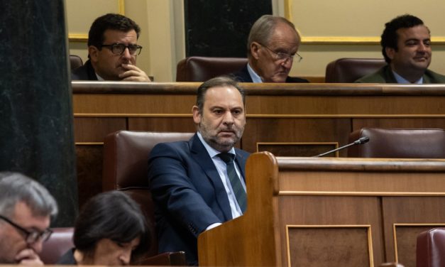 El PSOE acepta citar a Ábalos en la comisión del Congreso, a la que también acudirán Ayuso y Armengol
