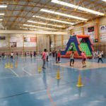 Niños participan en una de las jornadas deportivas organizadas por el Ayuntamiento de Santanyí durante las vacaciones de Semana Santa. - AYUNTAMIENTO DE SANTANYÍ