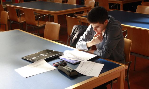 Educación convoca ayudas de hasta 1.200 euros para movilidad europea de universitarios de Baleares