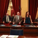 Los diputados de VOX Sergio Rodríguez, Agustín Buades e Idoia Ribas. - Tomàs Moyà - Europa Press - Archivo