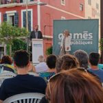 El coordinador de MÉS per Mallorca, Lluís Apesteguia, y la candidata de Ara MÉS, Alice Weber, en el acto del cierre de campaña del 9J. - ARA MÉS