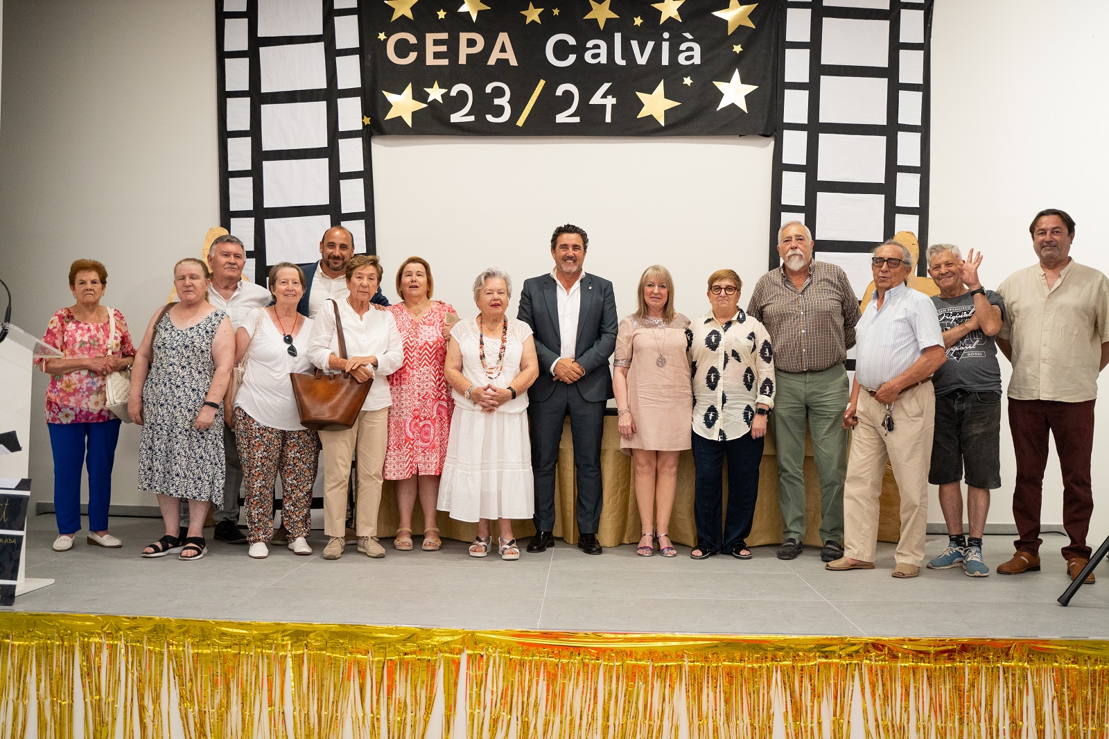 El Centro de Educación de Personas Adultas de Calvià (CEPA) celebró ayer la fiesta de fin de curso con un acto con la participación de alumnado, profesorado, personal de servicios y autoridades.