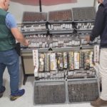 Maletas con las cajetillas de tabaco intervenidas en el Aeropuerto de Palma. - GUARDIA CIVIL