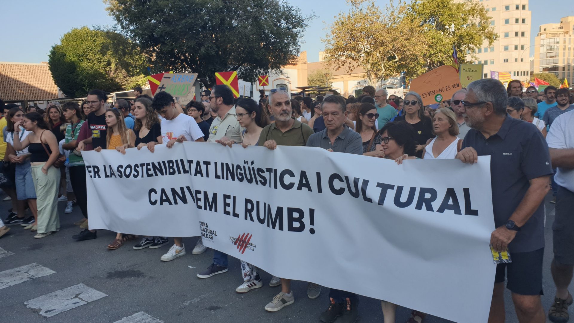 Los manifestantes piden un cambio de modelo turístico.