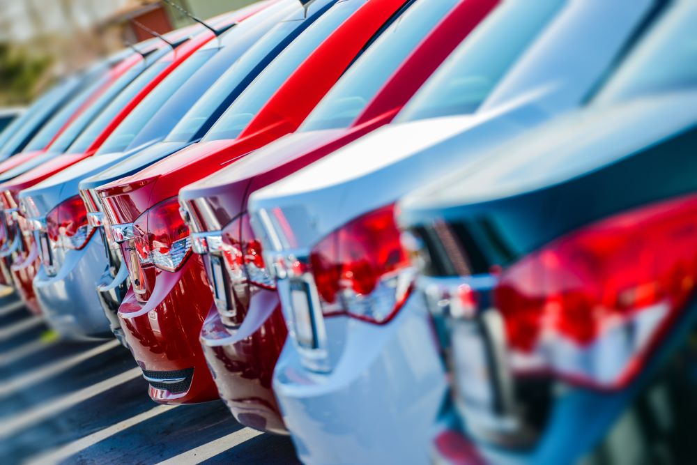 Coches nuevos.