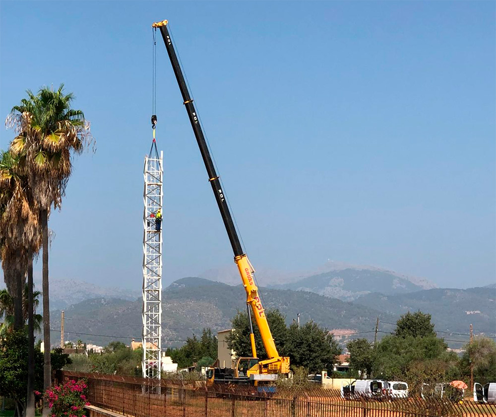 La antena 5G desmantelada hoy en Inca.