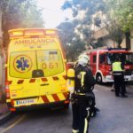 Asistidas 52 personas en un incendio en un edificio de 13 plantas en Palma. Un total de 52 personas, afectadas por inhalación de monóxido de carbono y síntomas respiratorios, han sido asistidas este miércoles a raíz de un incendio ocurrido en un edificio de 13 plantas en Avenida Méjico, en Palma.