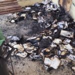 Restos del acto vandálico. - AYUNTAMIENTO DE LLOSETA