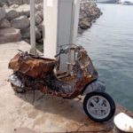 Restos de una moto recogida en el mar Balear por las barcas de limpieza. - CONSELLERIA DEL MAR Y DEL CICLO DEL AGUA